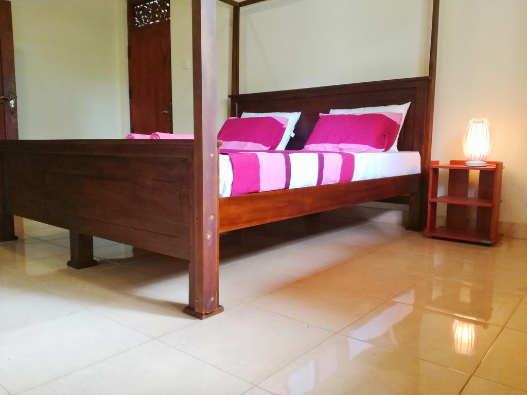 Golden Beach Rest Hotel Tangalle Exterior photo