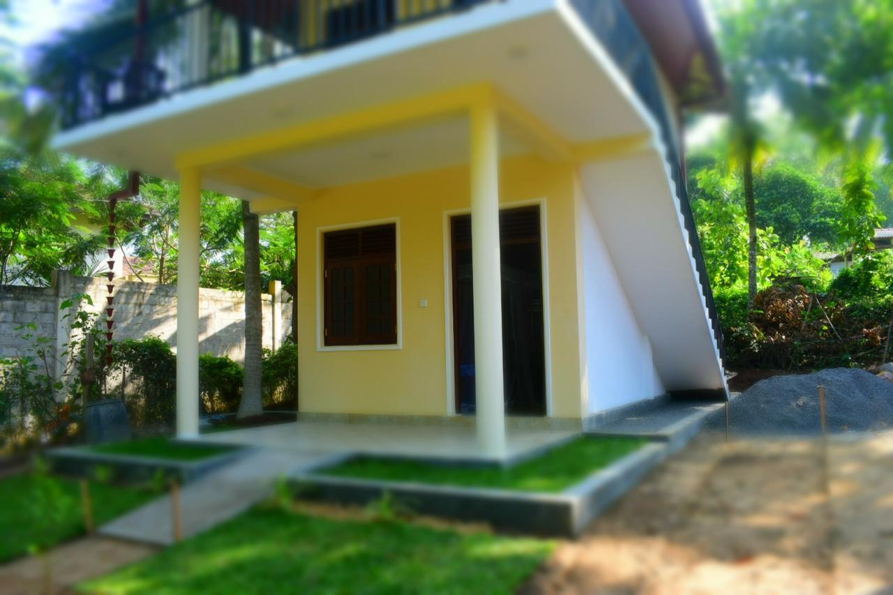 Golden Beach Rest Hotel Tangalle Exterior photo